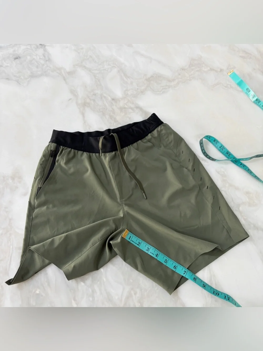 Ten Thousand 7” Interval Athletic Short Men’s Size Small Green Unlined